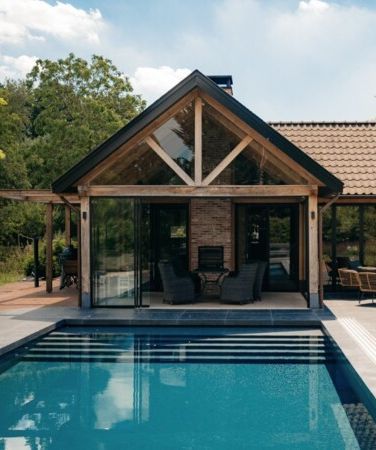 Multifunctioneel poolhouse